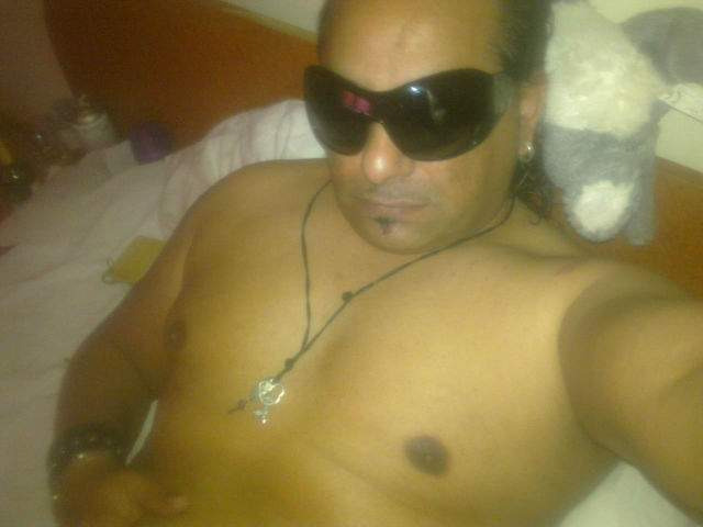 Romeo Fantastick zâmbind